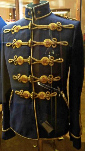 Dolman eines kgl. ung. Leutnants der Honved-Kavallerie um 1913. Dolman eines kgl. ung. Leutnants der Honved-Kavallerie um 1913.